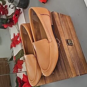 Ladies White Mountain loafers size 8.5